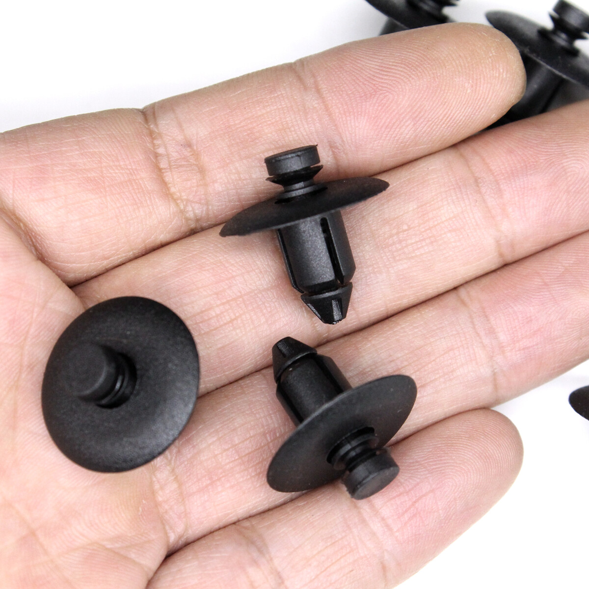 20 Door Trim Panel Clips Nylon Push Retainer Rivets For Dodge