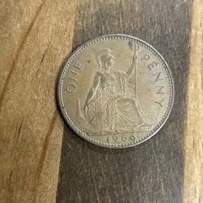 1966 English One Penny Great Britain Elizabeth II Bronze Cent England, UK - Image 1 of 3