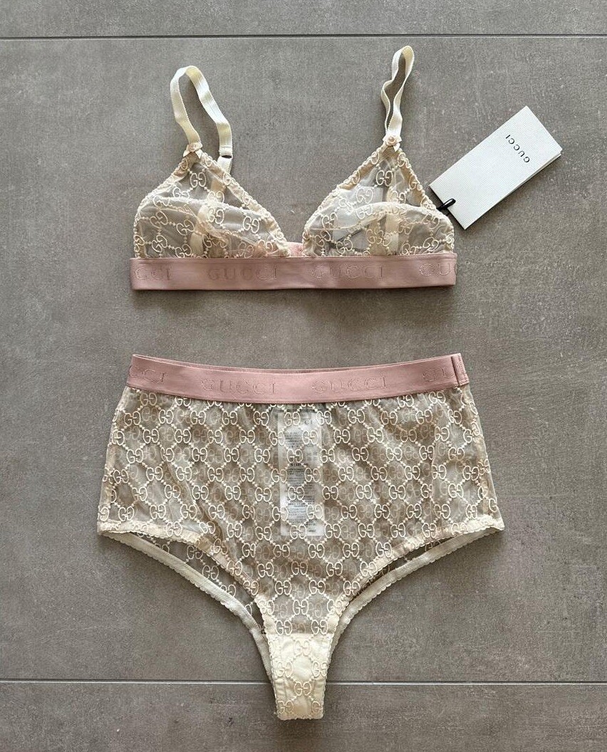 【送料&関税込】Gucci Nude Lingerie Set NWT Gucci Nude Lingerie Set Size M Light Beige 100