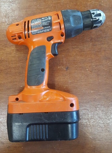 \u0026 Decker CD18SR DRILL with 18V battery 