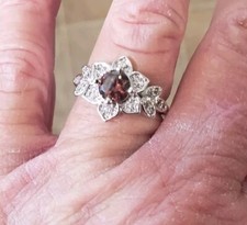 Beautiful Purple Crystal Flower Fashion Cocktail Ring Size 7 Silver Tone