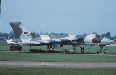Original Farbdia Vulcan B.2 XH588 der RAF