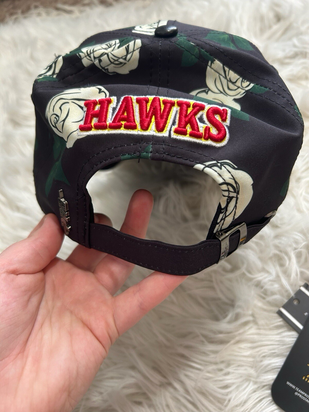 Pro Standard Atlanta Hawks Black Adjustable  Rare ROSES NBA CAP HAT New
