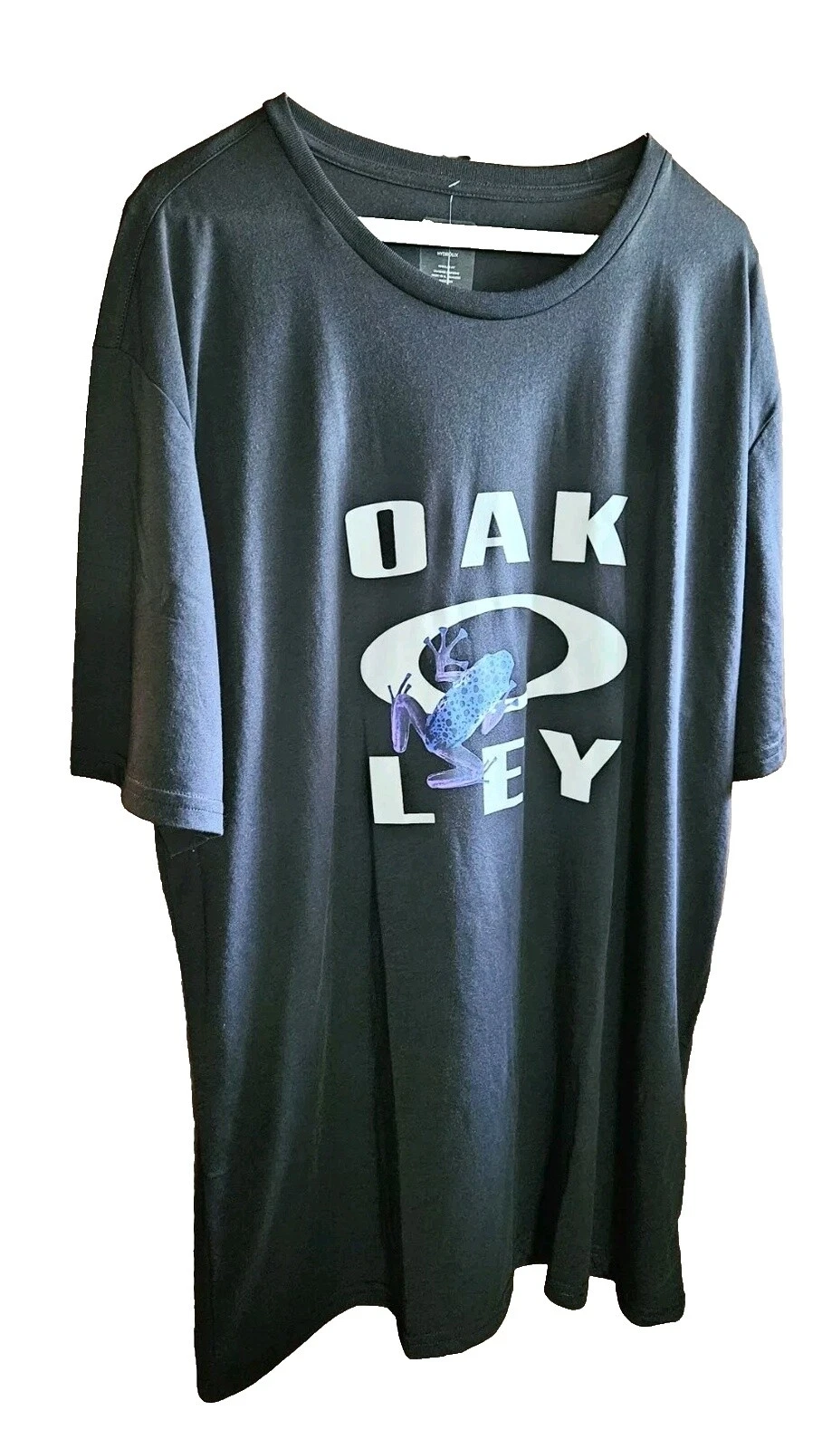 Oakley Regular Size 2XL Shirts for Men