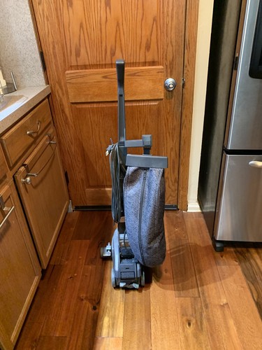 Kirby G4 Upright Vacuum G4D Working but Selling as Parts Only. Not Fully Tested - Picture 3 of 24