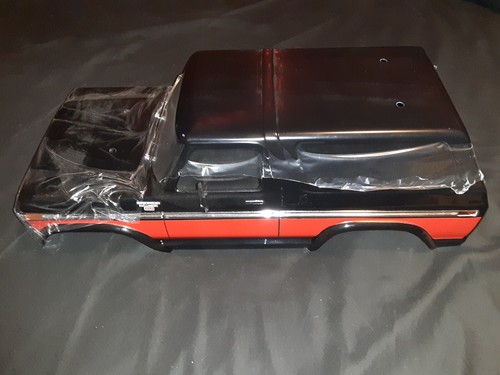 Traxxas TRX4 79' Bronco Body 1/10 Scale Black with Red trim - Picture 8 of 23