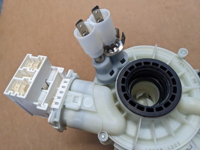 Pompe de circulation pour lave-vaisselle Miele 6770516 MIELE6770516