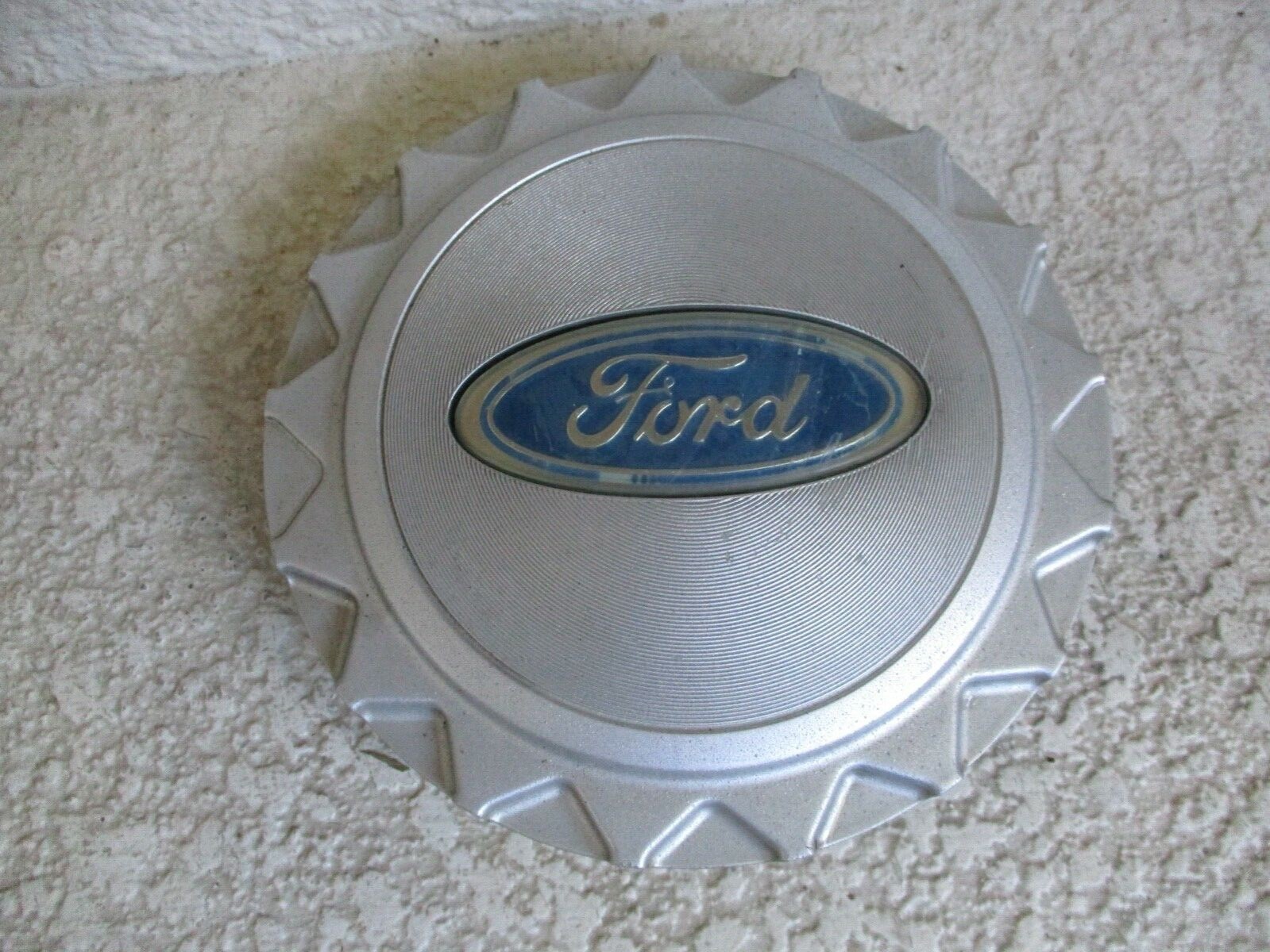 19921997 Ford Crown Victoria Center Cap Hubcap OEM F2AC1A096BB eBay