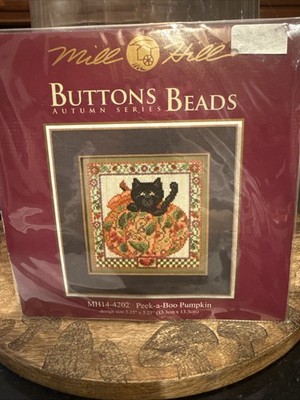 MILL HILL BUTTONS AND BEADS Autumn Series Peek-a-Boo Pumpkin MH14-4202
