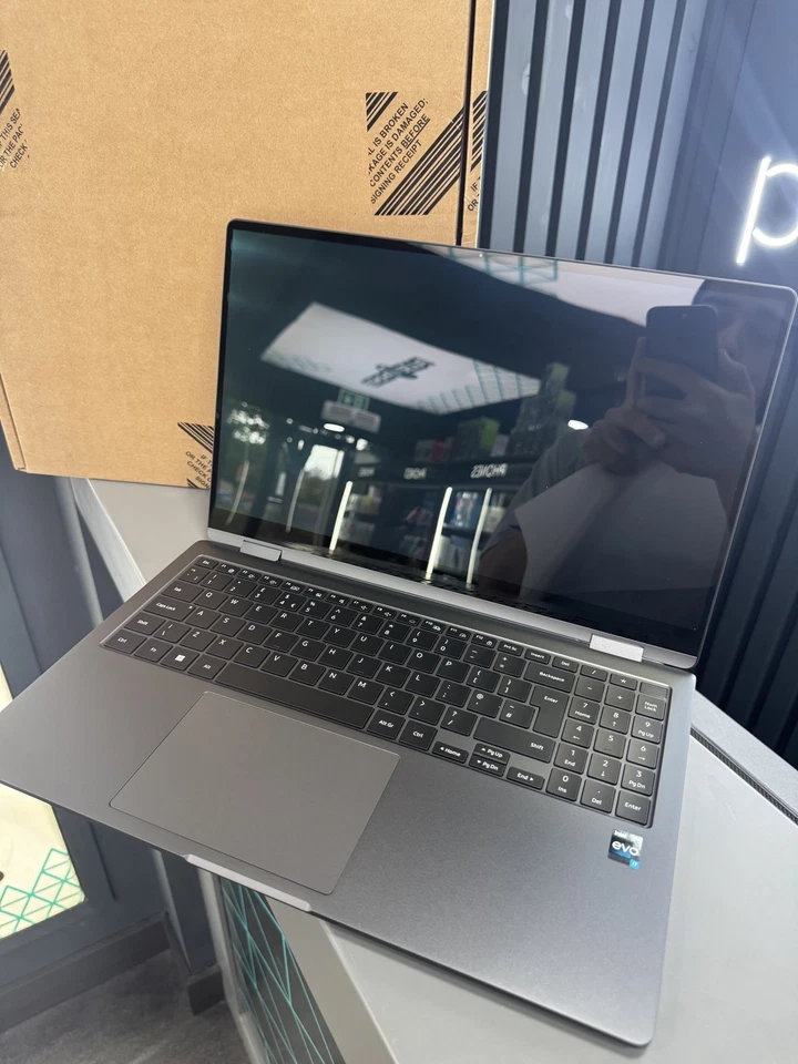 Samsung Galaxy Book  360 - Graphite - 15.6” 13th Gen Intel Core I7 brand new - Image 4 of 4