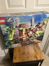 LEGO Jurassic World: Jurassic Park: T. rex Rampage (75936) for