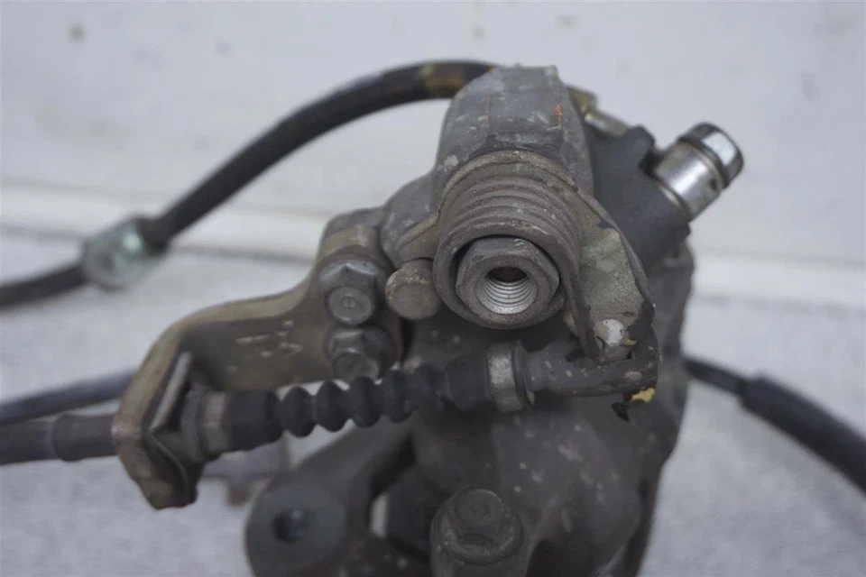 Pinza de freno trasero derecho pasajero Acura RSX 2002-2006 43018-S5A-J02RM Foto 3 de 4