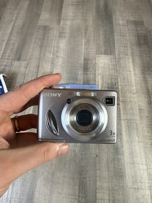 Sony Cyber-shot DSC-W5 7.2MP Digital Camera Silver