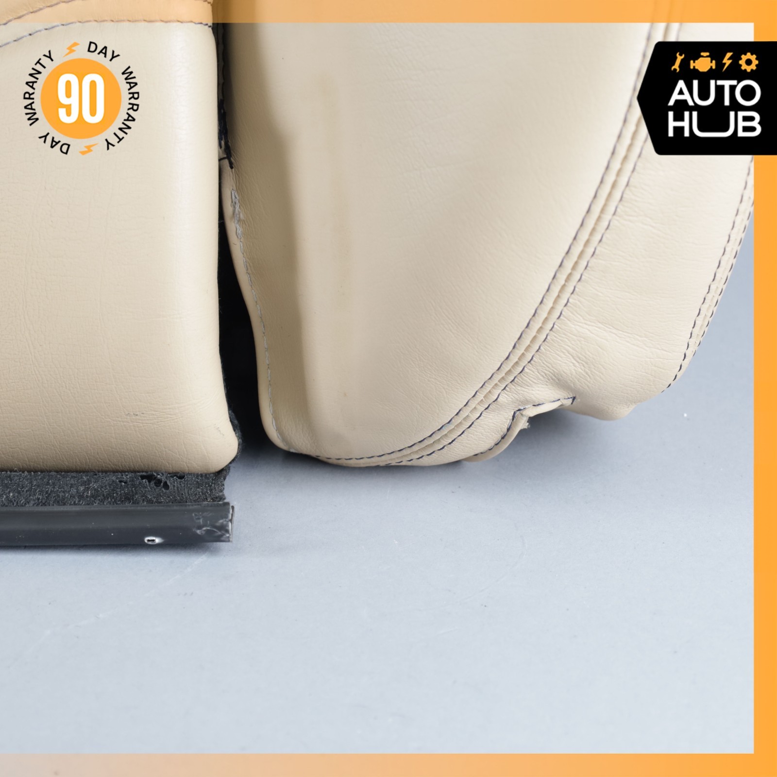 13-16 Maserati GranTurismo M145 Right Side Top Upper Seat Cushion OEM 47k