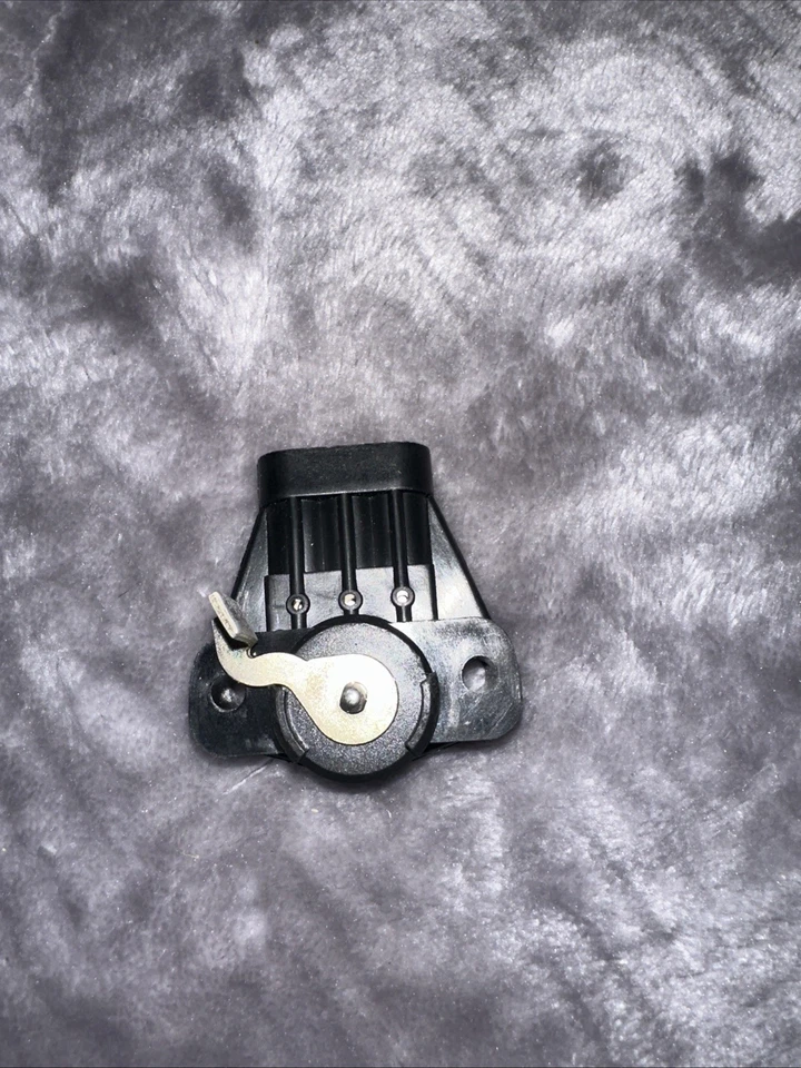 Sensor de posición del acelerador para Chevrolet GMC EC1037 Hecho en EE. UU. - ¡Envío rápido! Foto 3 de 4