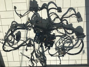 NISSAN QASHQAI J10 2007-13 ENGINE BAY WIRING LOOM & RELAYS (1.5l DCI