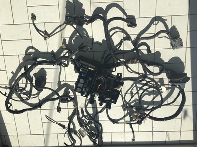 NISSAN QASHQAI J10 2007-13 ENGINE BAY WIRING LOOM & RELAYS (1.5l DCI