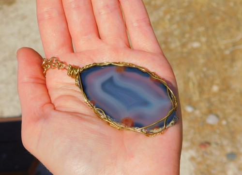 Agate Natural Slice Pendant Necklace with Inner Glow for Peace Clarity and Focus - Picture 5 of 10