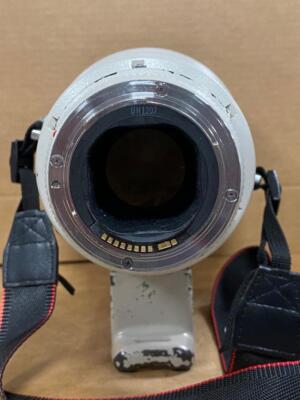 CANON EF 400mm f/2.8 L ULTRASONIC TELEPHOTO LENS (MOLD INSIDE LENS