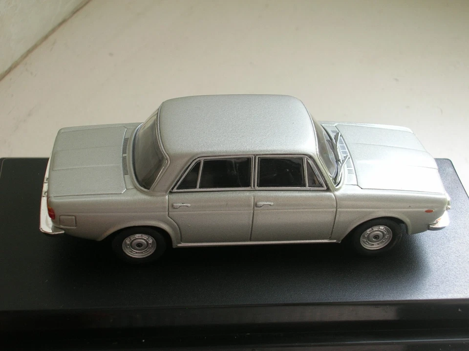 LANCIA 2000 1971 scala 1/43 in vetrinetta in display case fulvia flavia - Immagine 3 di 4