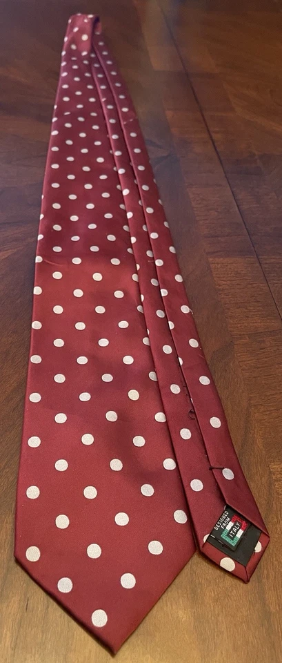 Corbata de cuello para hombre marca Q borgoña 100 % microfibra hecha en China Foto 3 de 4
