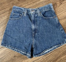 Levi  s High Waisted Mom Shorts Women  s 27 Blue Denim 100 Cotton Raw Hem