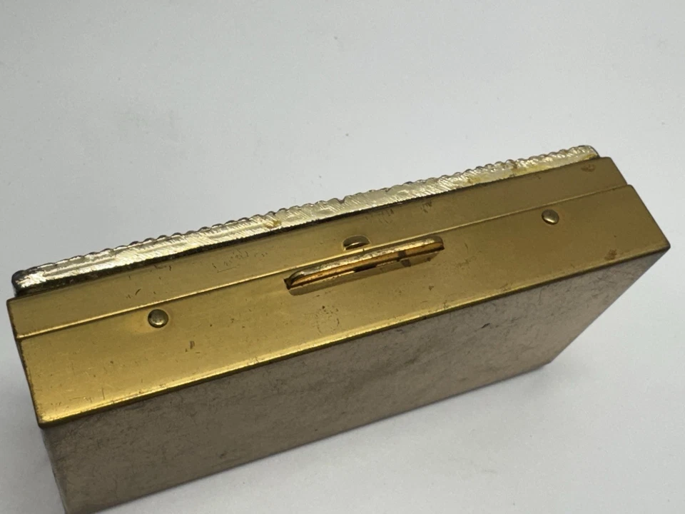 Sam Fink S.F. de colección Caja de pastillas Co. 5th Ave maquillaje en polvo joyas compactas Art Deco Foto 3 de 4