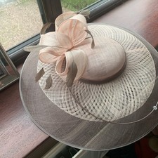 LADIES CAPELLI CONDICI TAUPE AND PEACH WEDDING HATINATOR FASCINATOR £250