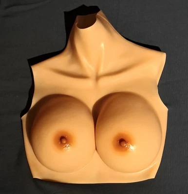 accessoire faux seins en silicone cosplay , cross-dresser - Photo 1/4