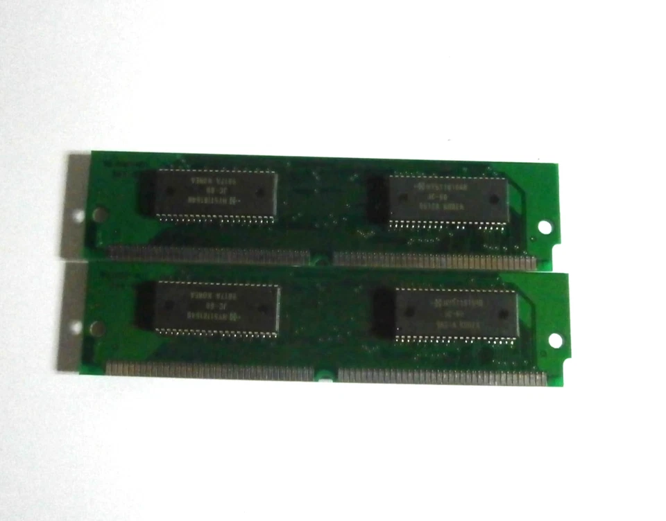 HYUNDAI 64mb 72pin 2 X 32MB EDO Simm Desktop Memory HYM53224AW-60 AEW - Image 2 of 2