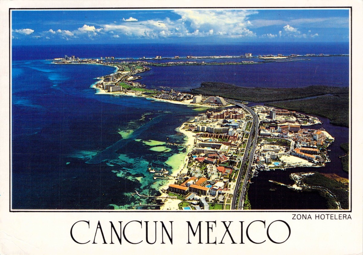 1990 Cancun Mexicon-Zona Hotelera -Aerial View- Postcard M9