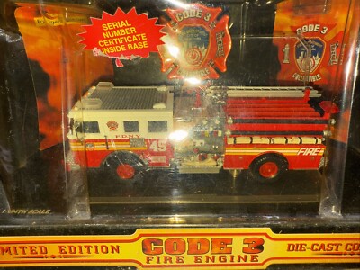 CODE 3 FIRE ENGINE FDNY SEAGRAVE PUMPER #247 FIRE TRUCK LE. 1/64 DIE
