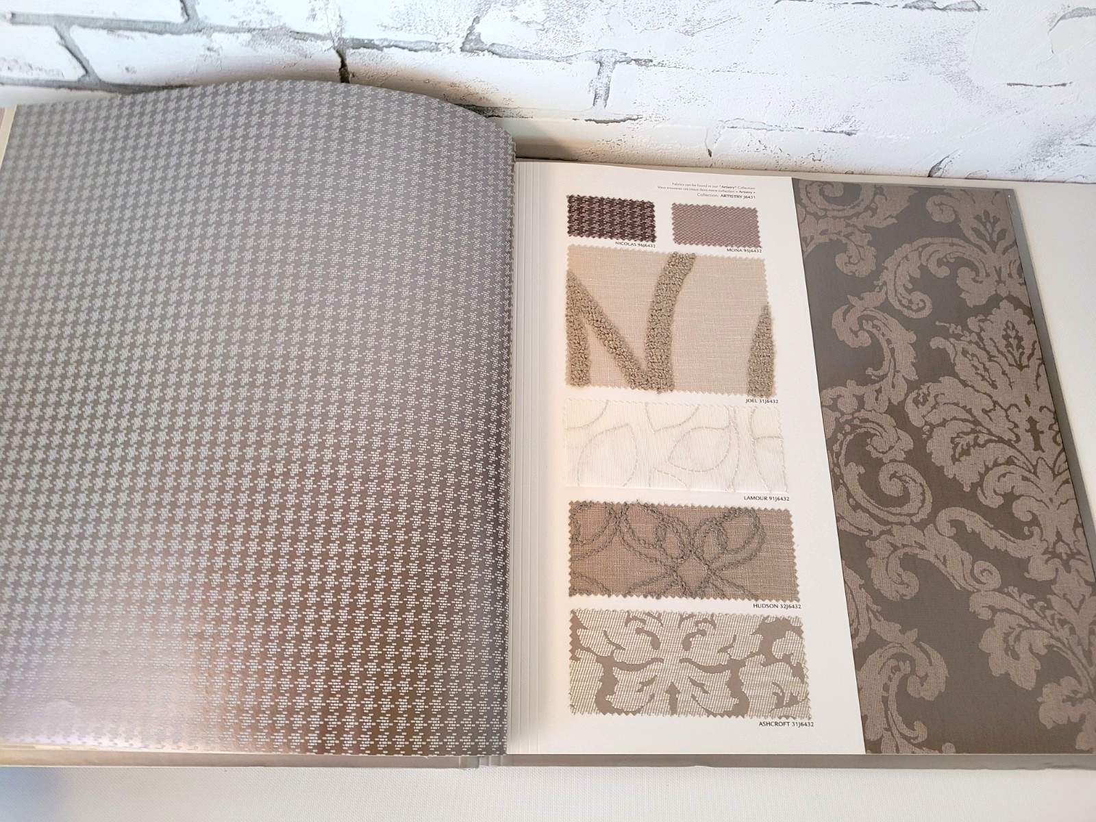 Wallpaper Sample Book Large JF Joanne Fabrics Arts Crafts w/Fabric Swatches