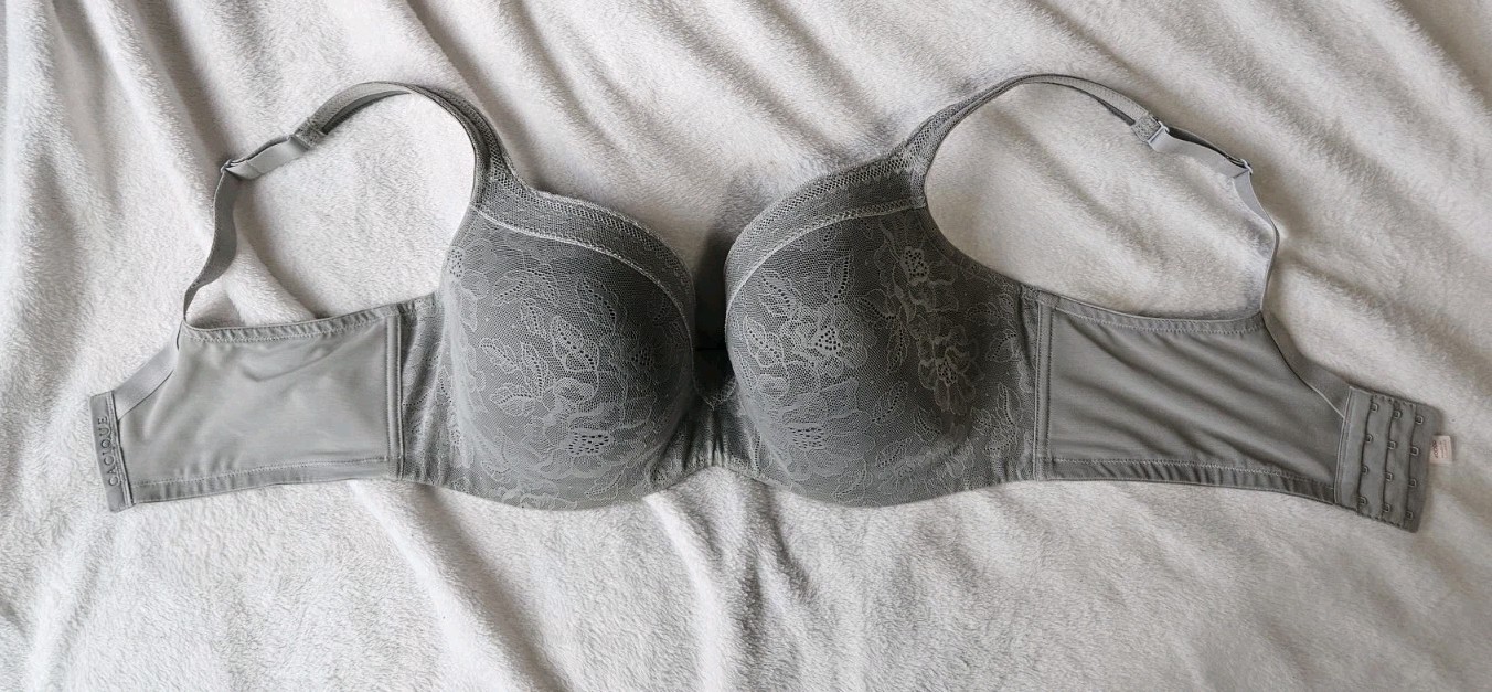 EUC Cacique Women's Grey Modern Lace Covered LL Balconette Bra Size 40DDD