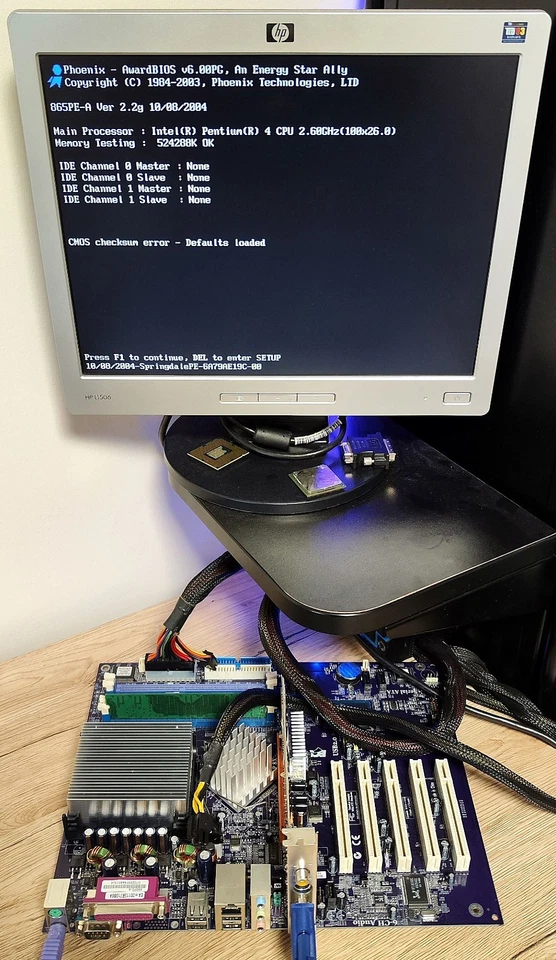 ECS Elitegroup 865PE-A Rev:2.0A 15-H70- 012014 AGP Socket 478 Motherboard + CPU - Image 4 of 4