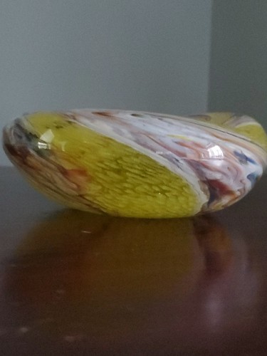 Posacenere vetro veneziano Murano soffiato a mano giallo con vortici multicolore - Foto 2 di 13