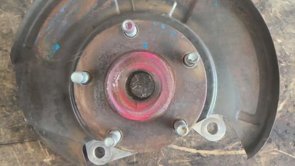 Nissan Altima 2007-2017 montaje de nudillo husillo de pasajero delantero derecho fabricante original Foto 2 de 4