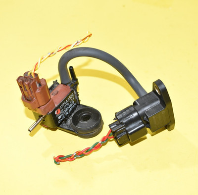 95-99 SUBARU LEGACY SOLENOID CANISTER PURGE VALVE W/ MAP SENSOR