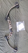 NOS Hoyt USA VIPER PowerFlex RH Compound Bow 60-70#  NEW OLD STOCK NEVER USED 