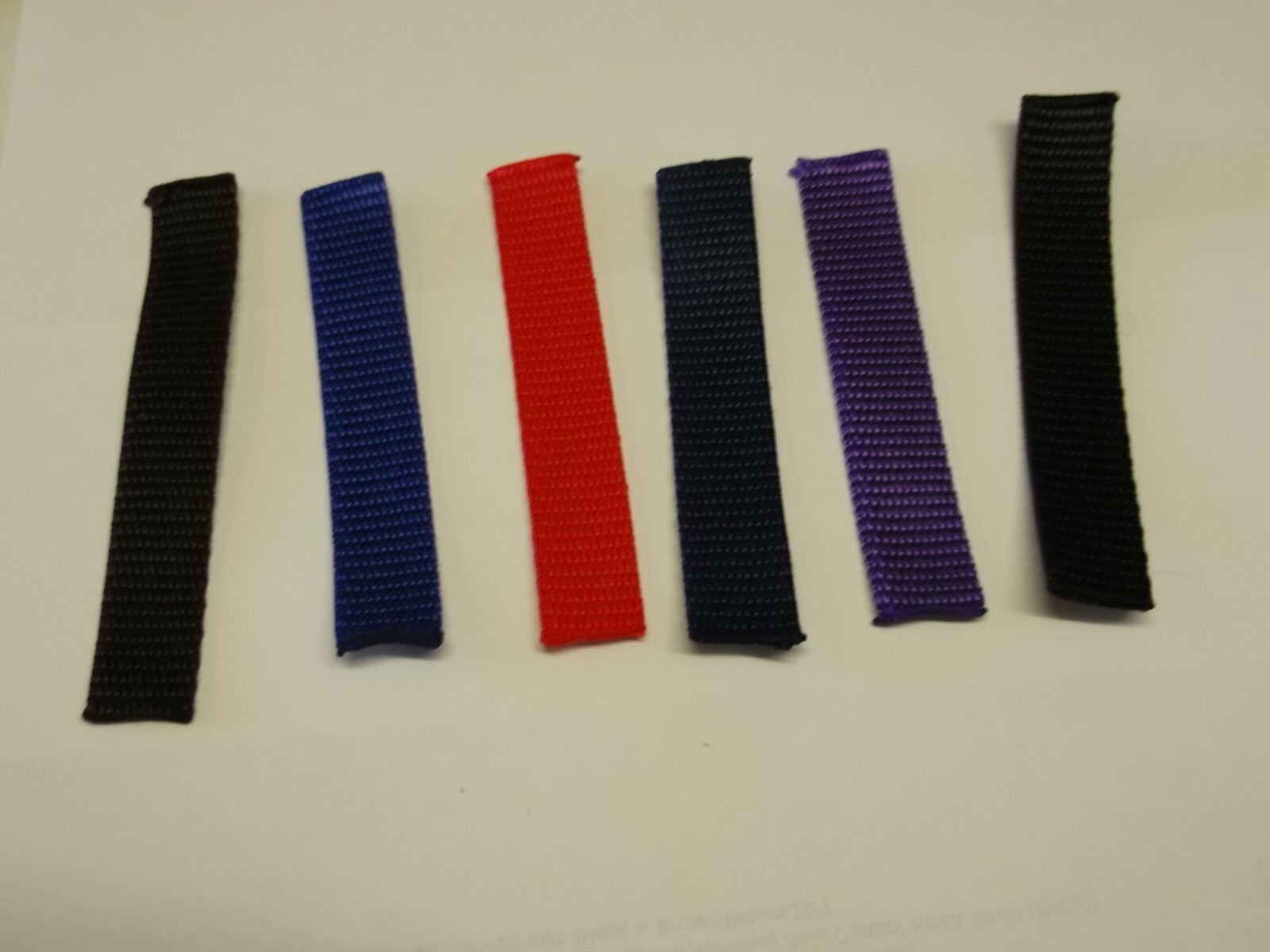 Collar to Harness Safety Link Strap Many sizes & colours. Small Trigger