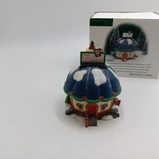 Department 56 - North Pole Series - Tillie’s Tiny Cup Cafe  #56401 READ