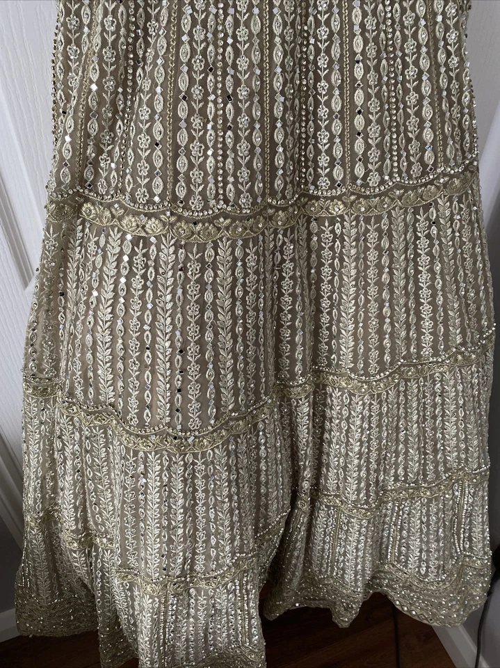 Indian Wedding Lengha Cream/silver/light gold Size 12/14 - Image 4 of 4