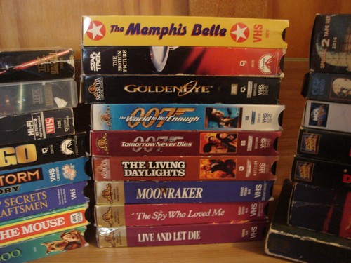 Random VHS Movies Lot of 24 - Picture 2 of 17