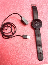 GENUINE GARMIN FORERUNNER 235 GPSMENS WRIST  RUNNING WATCH + CHARGER