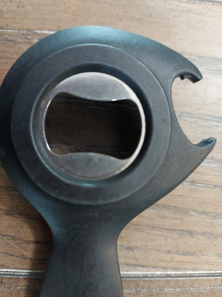 TUPPERWARE 4 IN 1 MULTI OPENER BOTTLE CAN JAR BLACK 7.5" - Image 3 of 4