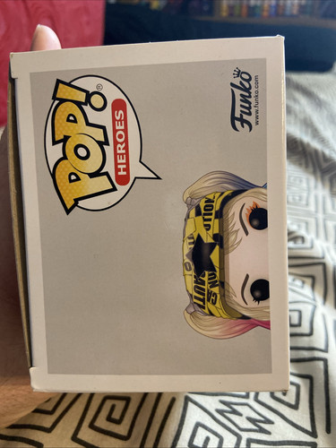 Harley Quinn Roller Derby Funko Pop 307 Entertainment Earth Birds of Prey - Imagen 7 de 8