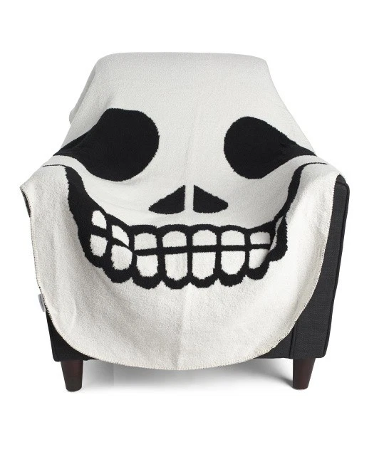 Skull Shaped Throw Blanket Soft Goth Halloween Cupcakes & Cashmere 50x60" New - Image 3 of 4