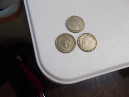 3 GREAT BRITAIN HALF CROWNS. 2 1922s AND 1 1931