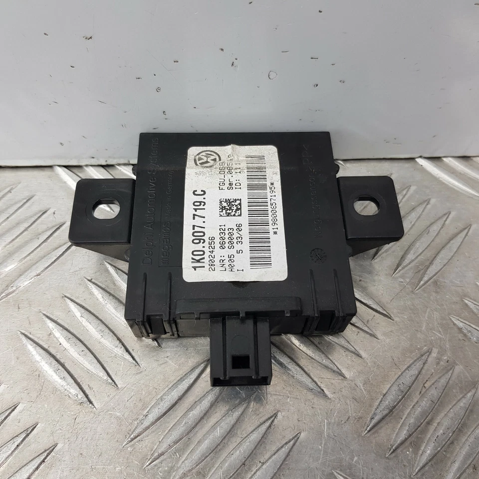 VOLKSWAGEN EOS ANTI-THEFT ALARM MODULE 2006 TO 2011 1K0907719C - Image 2 of 4