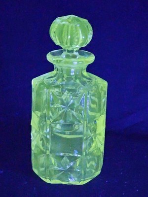Vintage EAPG Period Mold Blown Flint Glass Hexagon Whiskey Decanter Glows Green 
